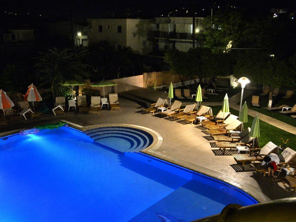 Kamares Apartments Εε Poros Town Exterior photo